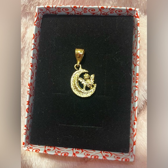 Gold Angel Pendant - Picture 4 of 7